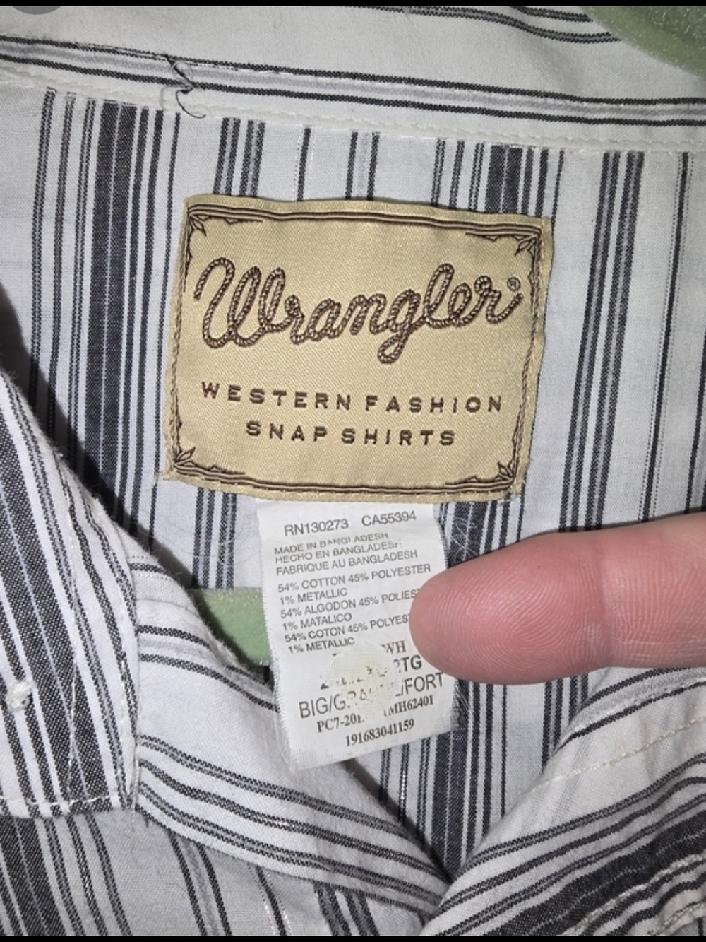 Wrangler Men's Long Sleeve White And Black Striped Pearl Snap Shirt - Picture 3 of 3